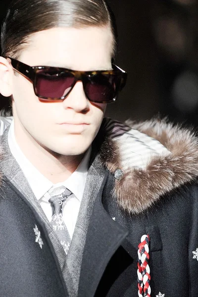 Look 49